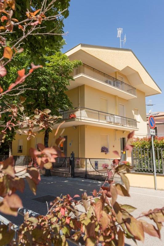 Room And Breakfast Da Laura Bellaria-Igea Marina Exterior photo