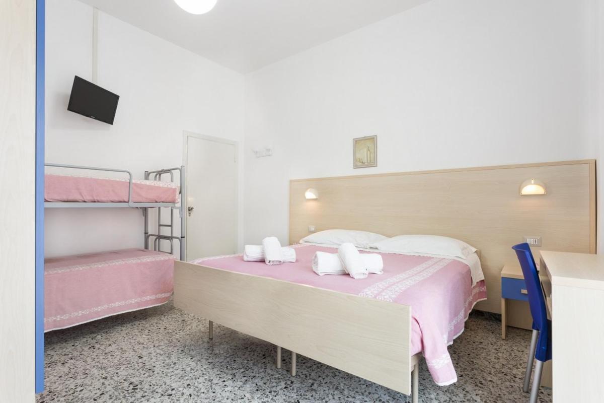 Room And Breakfast Da Laura Bellaria-Igea Marina Exterior photo
